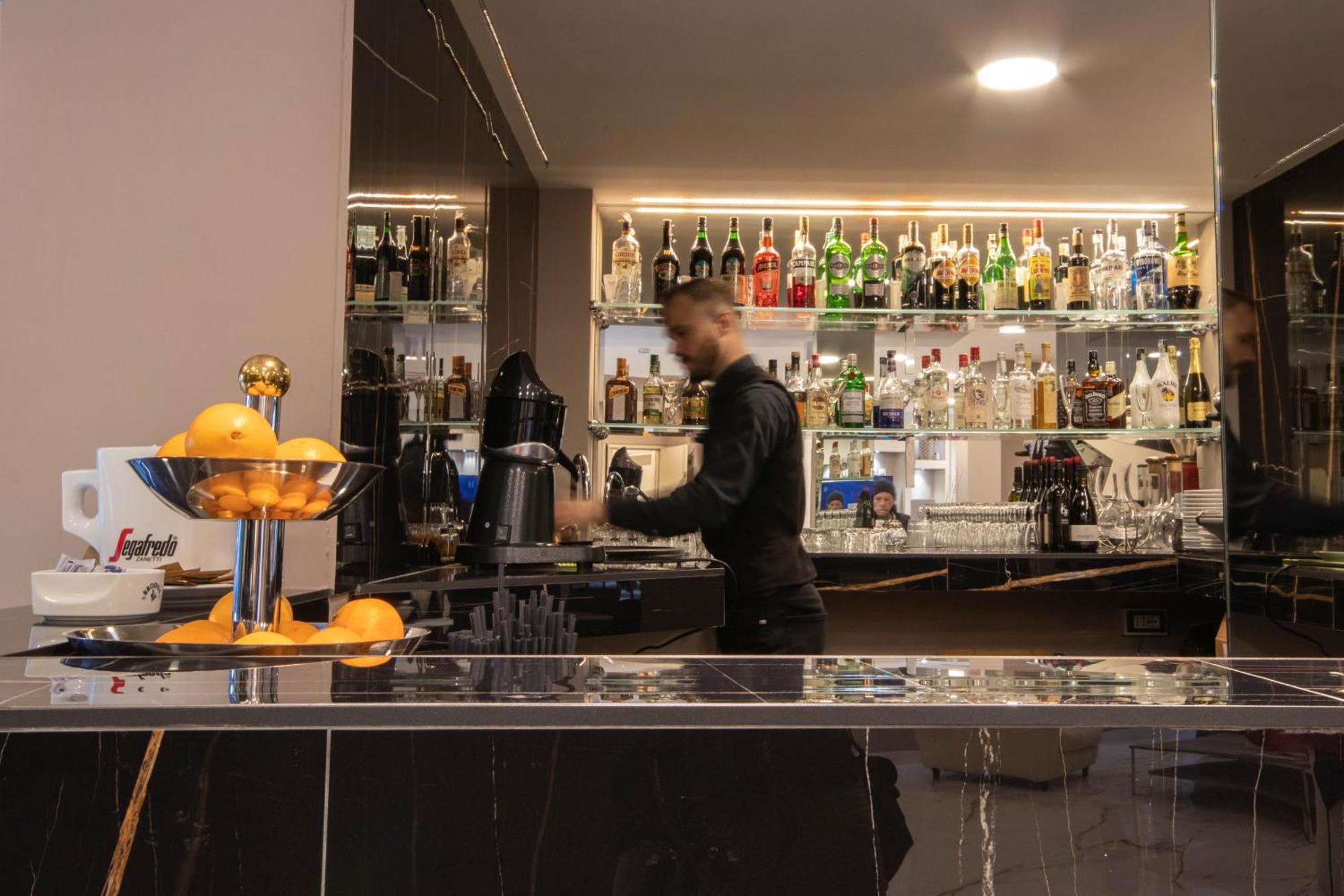 Emma Bologna Fiera Hotel 4*